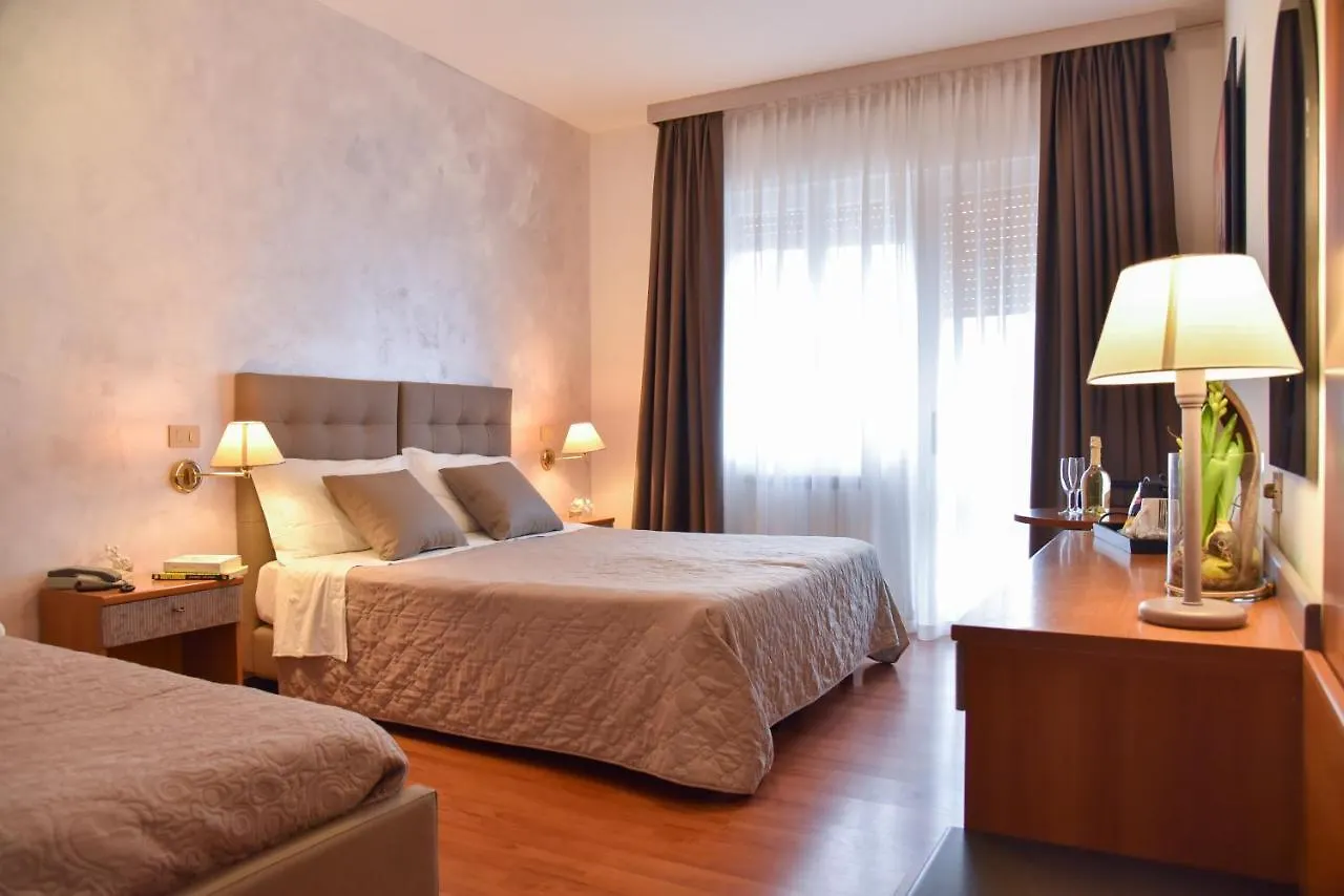 Hotel Crystal Caorle